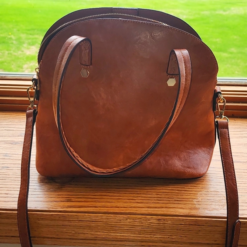 Mellow World Rory Shoulder Bag. Vegan. Peta Approved